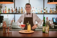 Cocktails World to profesjonalni barmani do Państwa usług!